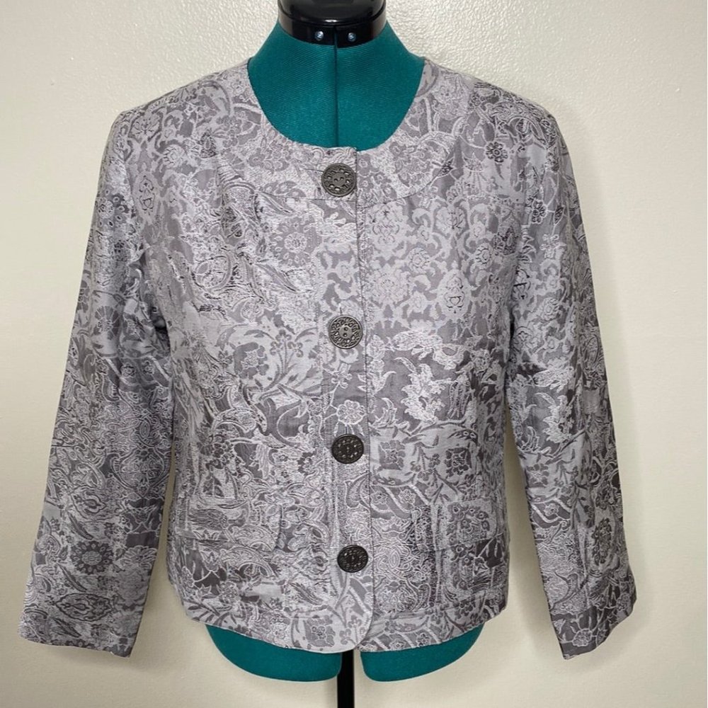 CHICO’S GREY PAISLEY BLAZER SZ 2 (L/12)